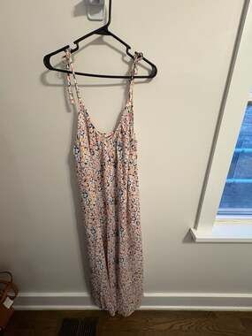 SUMMERSVLT Abstract Multi-Color Print Tie-Strap Maxi Dress